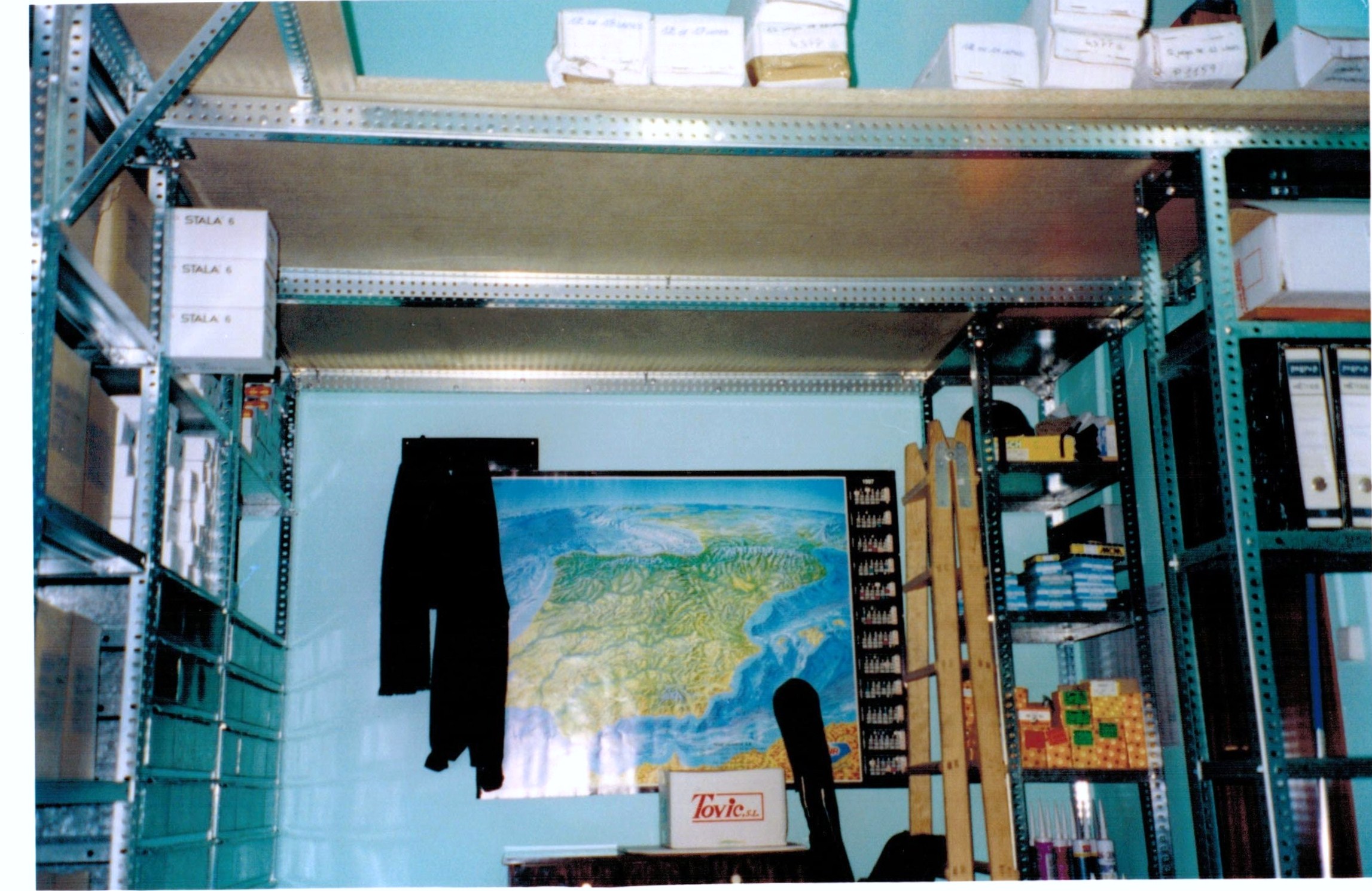 altillo en espacio reducido para taller